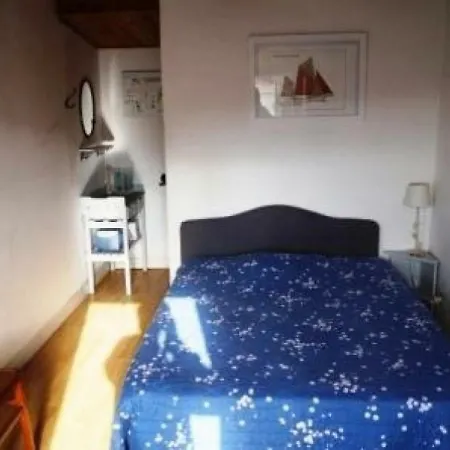 House Puits Pignolet 빌라